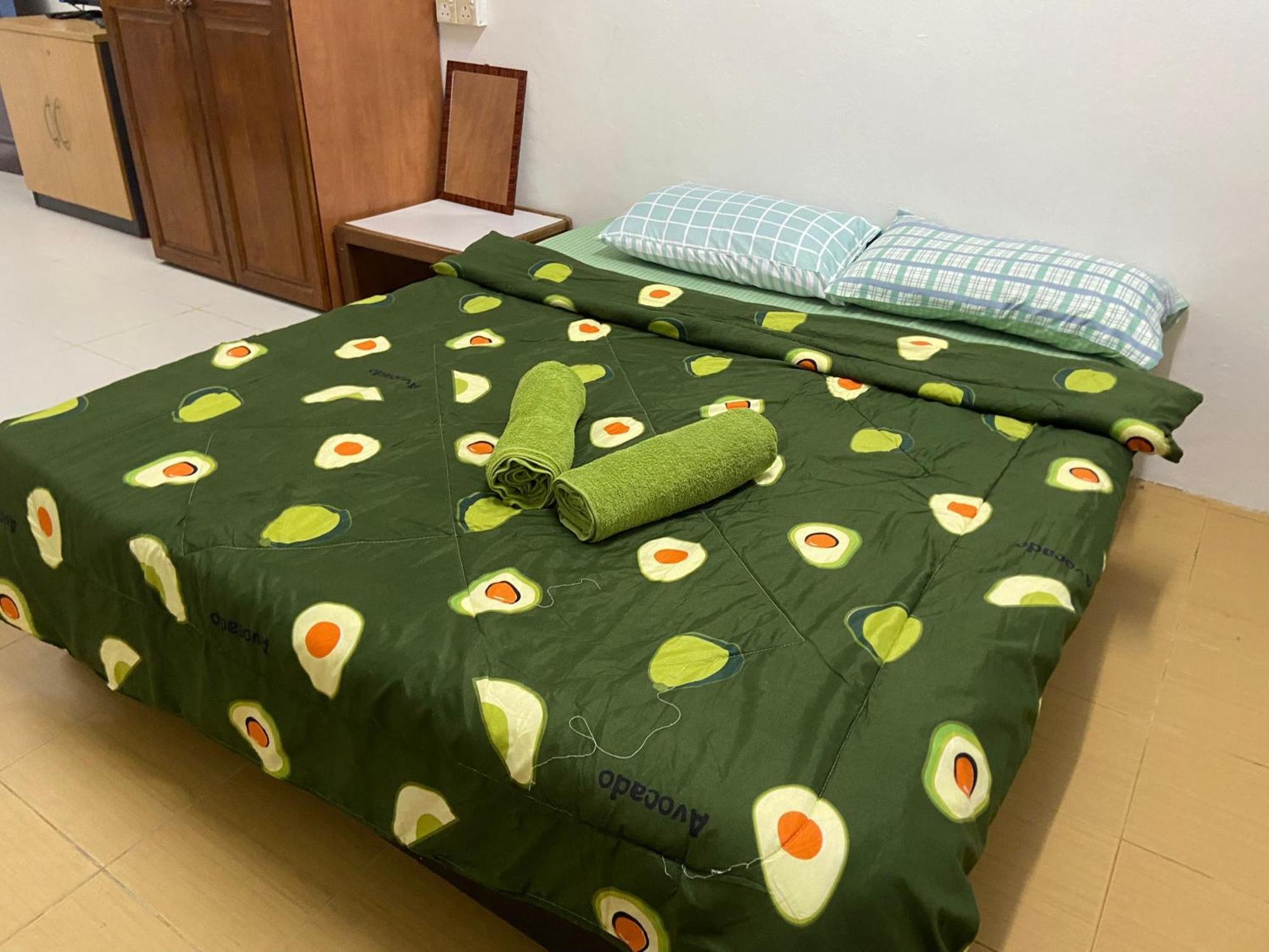 Roomstay Firdaus Holiday home *